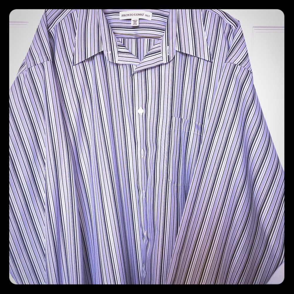 Men’s long sleeve button down shirt